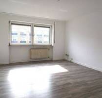 Helle 2-Zimmer-Wohnung in guter Lage sucht neuen Mieter - Mannheim Käfertal