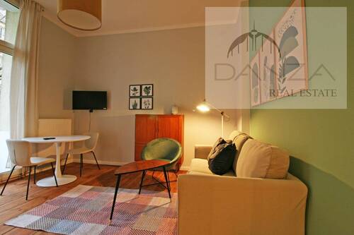 Wohnzimmer - 2 Zimmer Etagenwohnung in Berlin