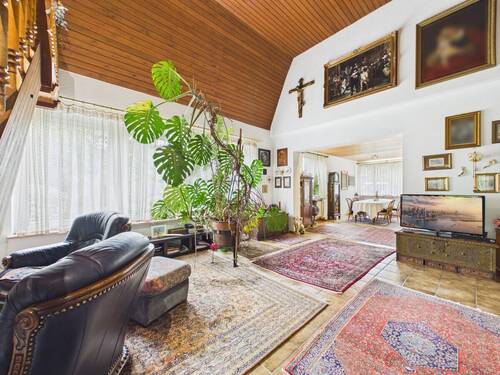 Wohn- und Esszimmer - 6 Zimmer Einfamilienhaus in Oberndorf am Neckar