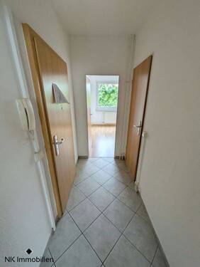 Flur - Etagenwohnung mit 56,60 m&sup2; in Chemnitz zur Miete