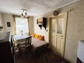 Zwischenzimmer vor Laden Wohnhaus - 