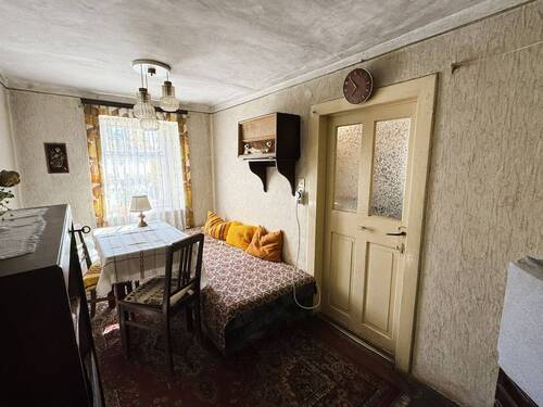 Zwischenzimmer vor Laden Wohnhaus - 