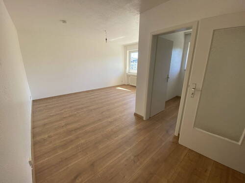 Wohn-/Eßzimmer, Küchenzugang - 