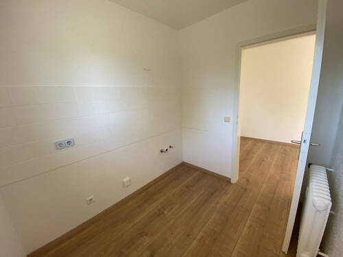 Küche mit Fenster - 