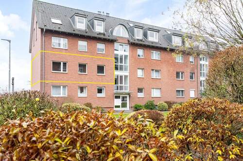 Grundriss: ausgezeichnet! - Großzügig geschnittene 4 Zimmer-Wohnung in zentraler Wohnlage von Reinbek