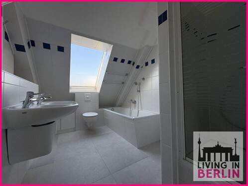 Badezimmer - Etagenwohnung mit 90,10 m&sup2; in Berlin zur Miete