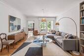 Einrichtungsbeispiel Wohnbereich im Erdgeschoss mit Gartenzugang - 1 Zimmer Doppelhaushälfte zum Kaufen in Berlin