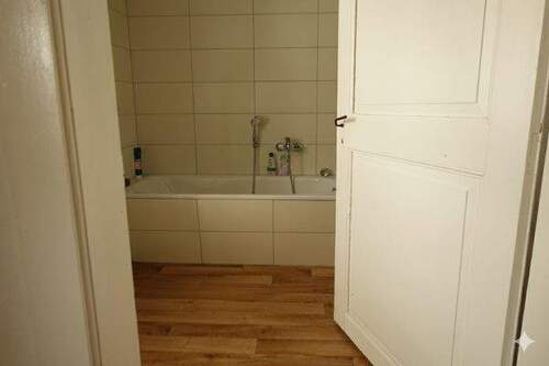 Bad mit Wanne - Einfamilienhaus mit 198,80 m&sup2; in Wernigerode zum Kaufen