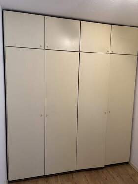 Einbauschrank - 1 Zimmer Etagenwohnung zur Miete in Düsseldorf