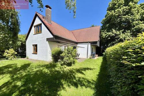 Ansicht aus dem Gartern - Sanierung oder Neubau - 399.000,00&nbsp;EUR Kaufpreis, ca.&nbsp; 154,20&nbsp;m&sup2;&nbsp;Wohnfl&auml;che