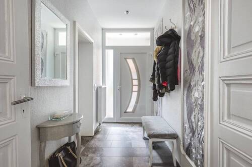 Diele Erdgeschoss - Einfamilienhaus mit 185,00 m² in Würselen zum Kaufen