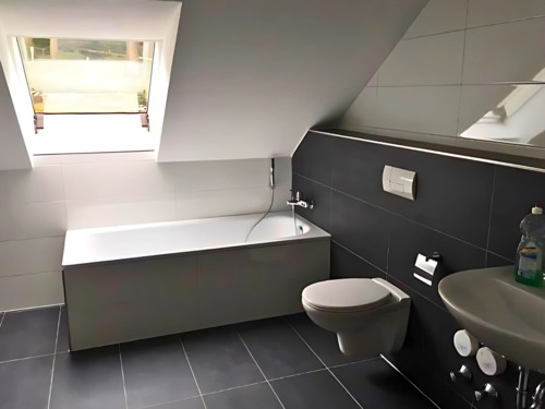 Badezimmer - Etagenwohnung mit 85,00 m&sup2; in Balve zur Miete