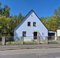Wohnen am Wiesengrund - gepflegtes Familienhaus mit Wintergarten und Gartenidylle - Fürth Südstadt