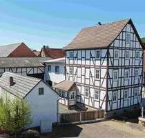 Charmantes Ein- bis Zweifamilienfachwerkhaus mit viel Platz und Potenzial - Eschwege Niederdünzebach