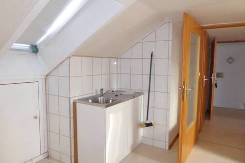 Zimmer/Küche DG - 