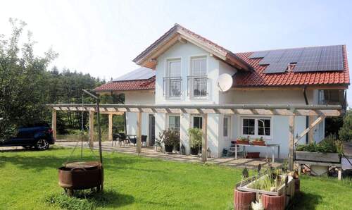 Ansicht Süd - ++ IDYLLISCHES FAMILIENDOMIZIL MIT ELW ++ NATURVERBUNDEN VOR DEN TOREN PASSAUS ++