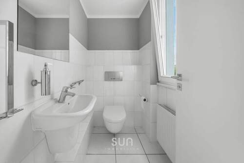 TAGESLICHT GÄSTEBAD - 