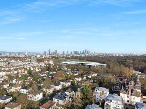 LUFTANSICHT - ELEGANT, EXKLUSIV, ERSTKLASSIG - Wohnen im Villenviertel Niederrad