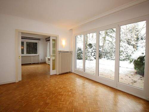 Wohnbereich mit Terrassenzugang - 