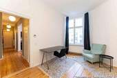 Blick in den Flur, Schlafzimmer - 