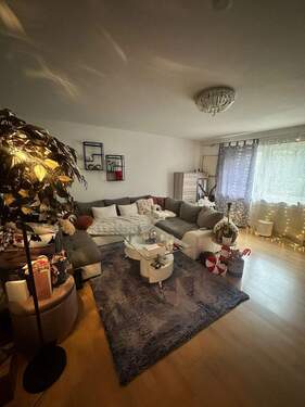 Wohn-Essbereich Bild 1 - 2 Zimmer Etagenwohnung zur Miete in Höchberg