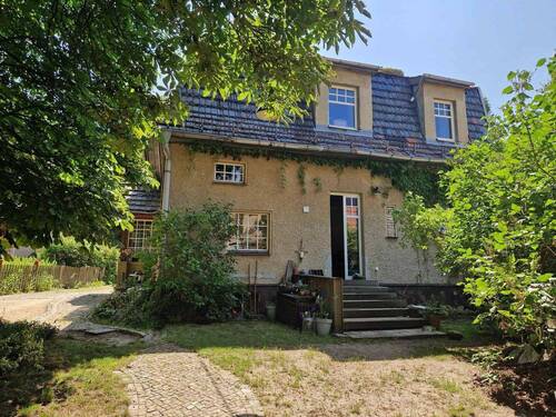 Hausansicht - Ruhig gelegenes Einfamilienhaus mit großem Grundstück und Remise