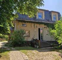 Ruhig gelegenes Einfamilienhaus mit großem Grundstück und Remise - Stahnsdorf