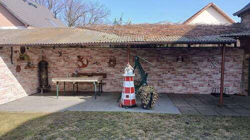 Sitzbereich auf den Hof - 