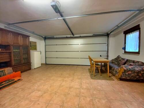 Garage/Aufenthaltsraum - 