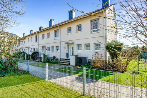 Außenaufnahme (1) - Tolles Haus für die Familie - mit Wärmepumpe & Garage