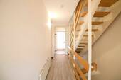 Flur Treppenhaus 2 - 