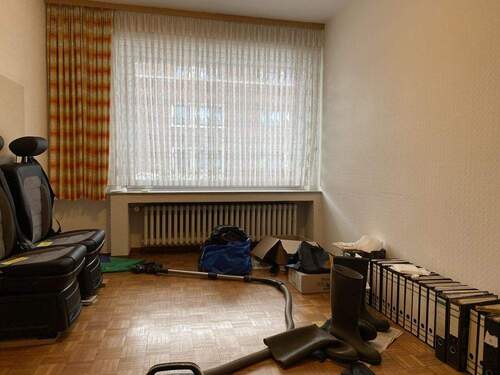 Zimmer 1 - 