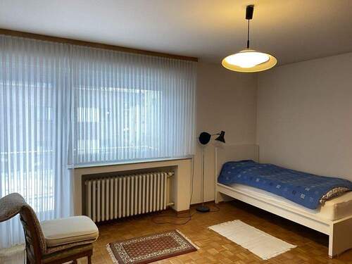 Zimmer 3 - 