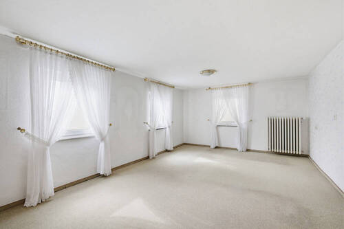 Bild 3 - 8 Zimmer Mehrfamilienhaus, Wohnhaus in Bornheim