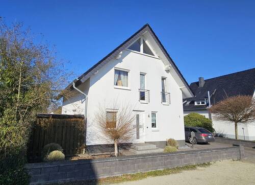 4 - 5 Zimmer Einfamilienhaus in Löhne