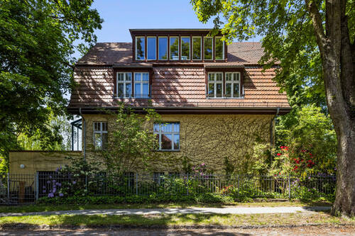 Hausansicht - Einfamilienhaus mit 333,50 m&sup2; in Falkensee zum Kaufen