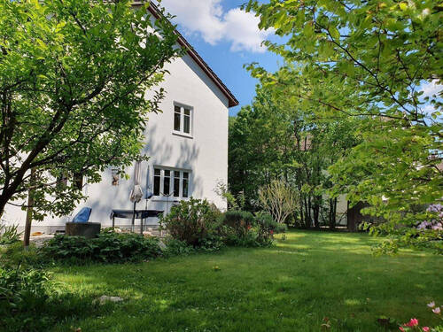 Aussenansicht - Besonderes EINFAMILIENHAUS - Grosszügig - mit WOHLFÜHL-Ambiente