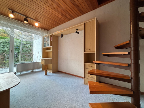 OG - Schlafraum mit Zugang zum Dachzimmer - 