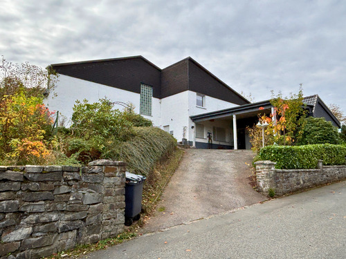 Hausansicht - Großzügiges Einfamilienhaus in idyllischer Waldrandlage von Ihmert
