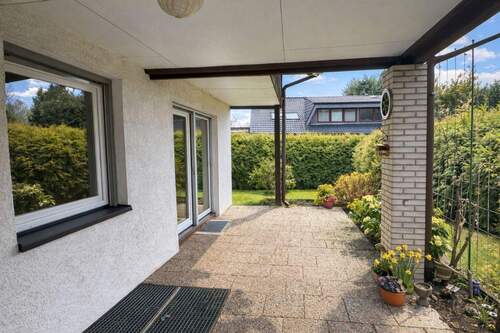 überdachte Terrasse - 