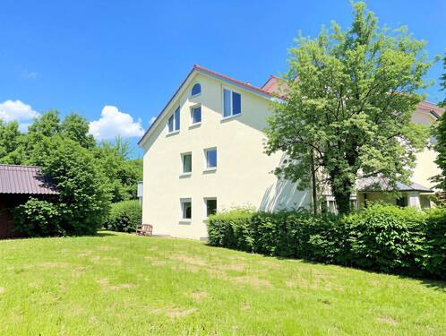 Außenansicht - (KI generiert) - 3 Zimmer Etagenwohnung zum Kaufen in Dettingen an der Erms