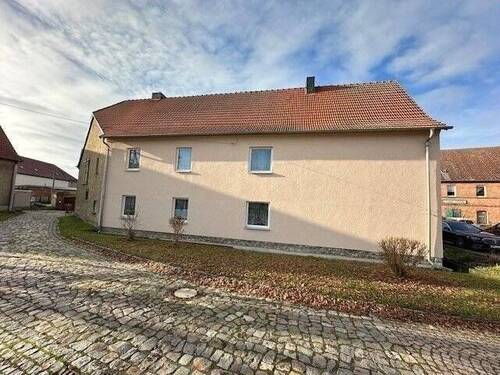 Außenansicht 3.jpg - 9 Zimmer Einfamilienhaus in Freyburg (Unstrut)