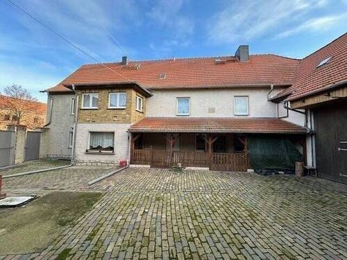 Hofansicht.jpg - Einfamilienhaus mit 200,00 m² in Freyburg (Unstrut) zum Kaufen