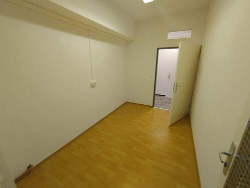 Nebenraum - 