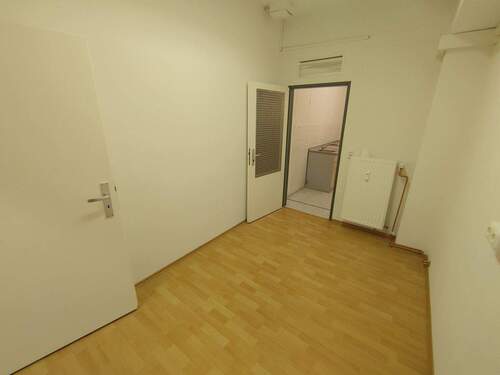 Nebenraum - 