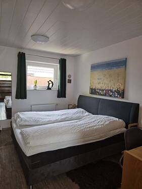 Schlafzimmer 1 - 