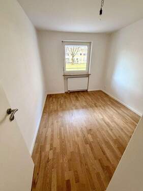 Arbeitszimmer / Kinderzimmer - 