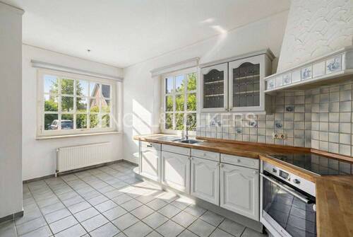 Küche Ansicht 1(KI generiert Sommer) - 