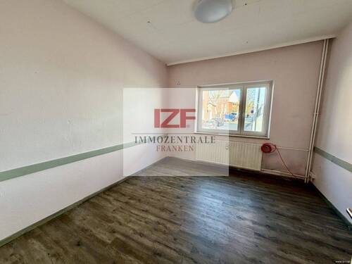 Büro Straßenseite #2 - 