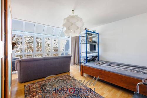 Schlafen/Wohnen - 2 Zimmer Etagenwohnung zum Kaufen in München